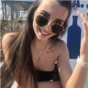 Soy estudiante de derecho,he estudiado bachillerato humanístico,doy clases de lengua castellana y catalana, latín, literatura, conocimientos del medio